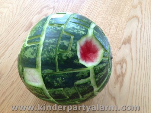 Star Wars Kindergeburtstag Essen Melone Todesstern #kindergeburtstag #geburtstag  #mottoparty #kinderpartyalarm #starwarsparty