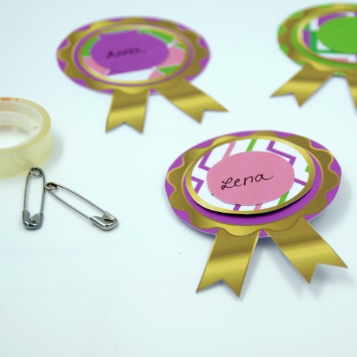 pferde party deko, pferde printables, diy pferde geburtstag deko, pferde party turnierschleifen basteln diy