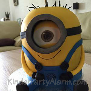 Minion Torte