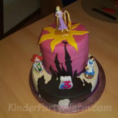 Disney Princess Torte, Disney Geburtstag #kindergeburtstag #geburtstag  #mottoparty #kinderpartyalarm #geburtstagsideen #kuchen #dineyprincess #geburtstagskuchen