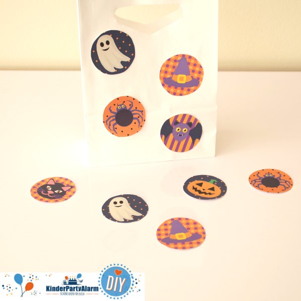 Halloween Sammeltaschen basteln, Basteln Halloween Party #kindergeburtstag #geburtstag  #mottoparty #kinderpartyalarm #bastelnmitkindern #diy #kids #favor #mitgebsel